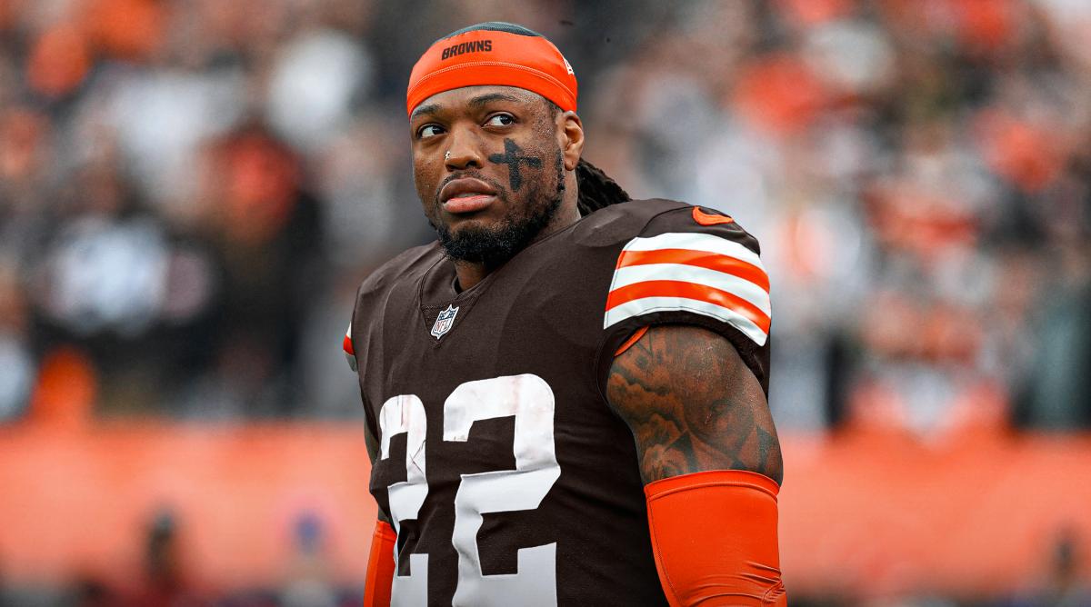 Derrick Henry edited into a Browns jersey